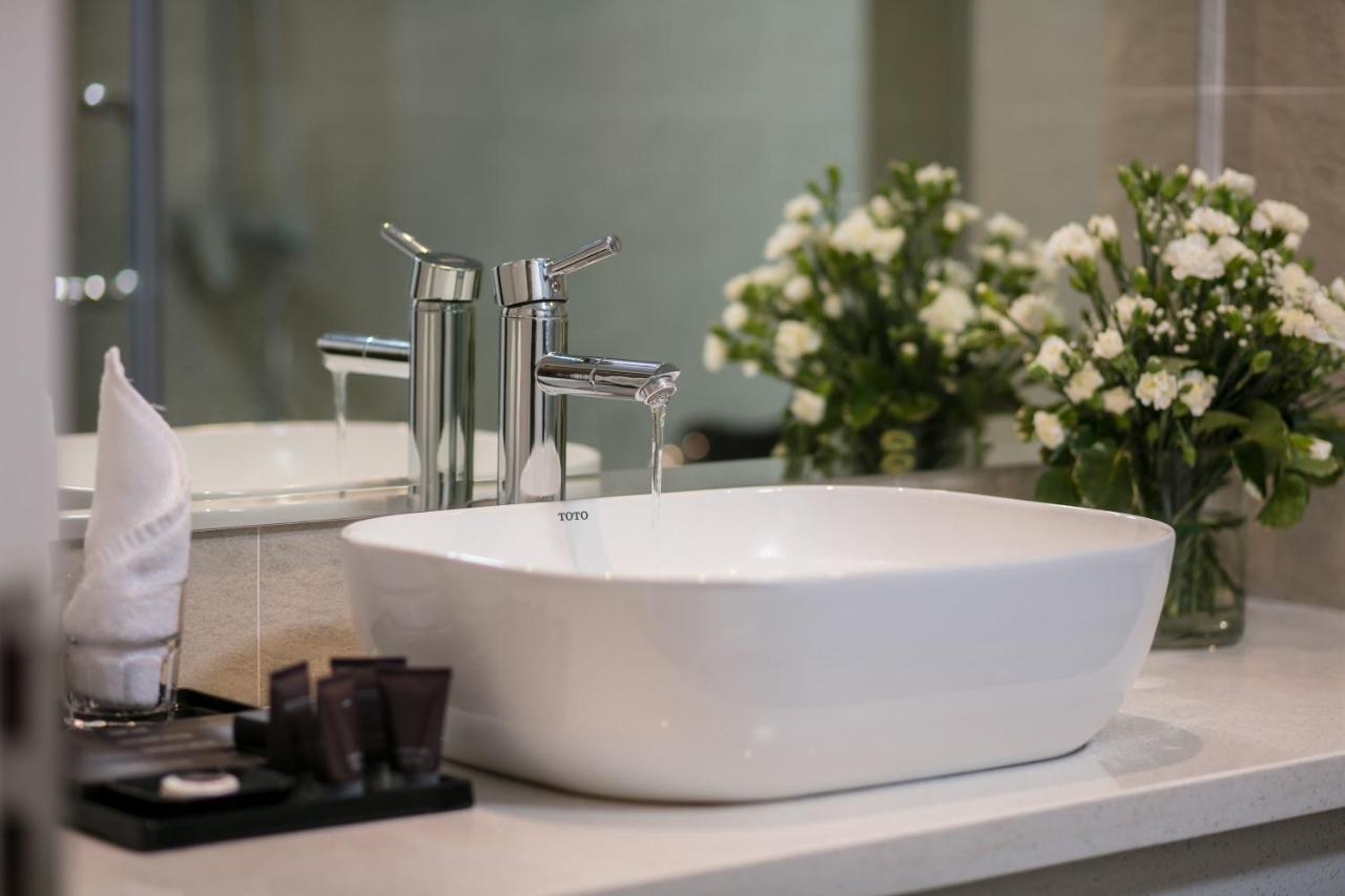Flora Centre Hotel & Spa Hanoi Bagian luar foto