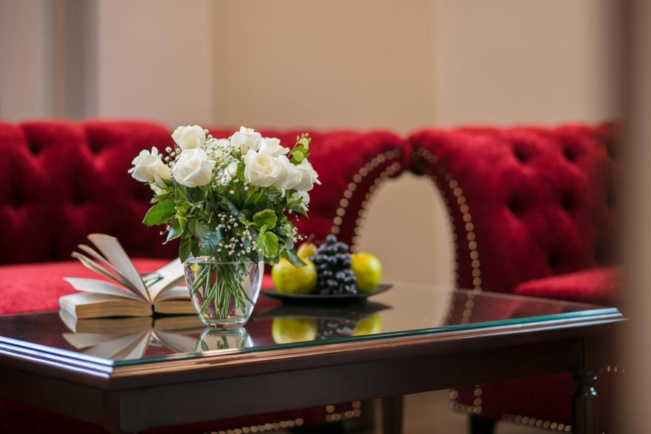 Flora Centre Hotel & Spa Hanoi Bagian luar foto
