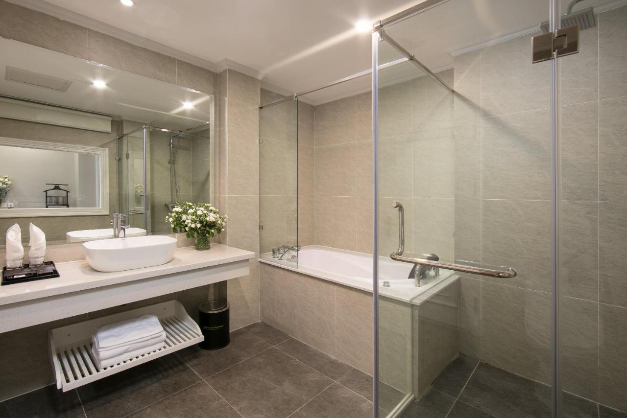 Flora Centre Hotel & Spa Hanoi Bagian luar foto