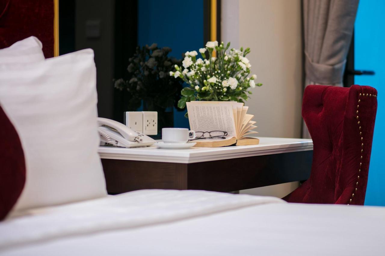 Flora Centre Hotel & Spa Hanoi Bagian luar foto